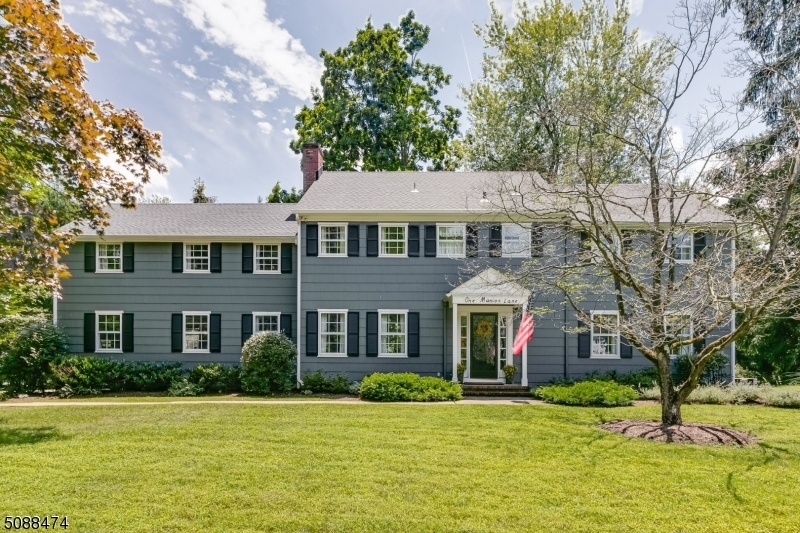 Property Photo:  1 Marion Ln  NJ 07076 