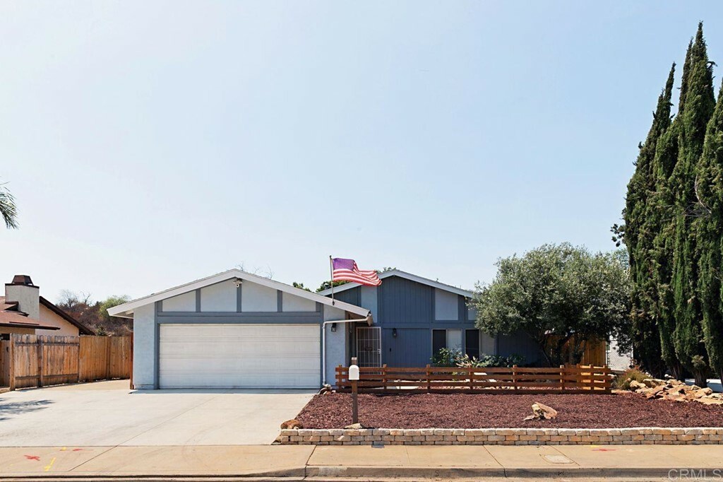 Property Photo: 874 Terra Lane CA 92019
