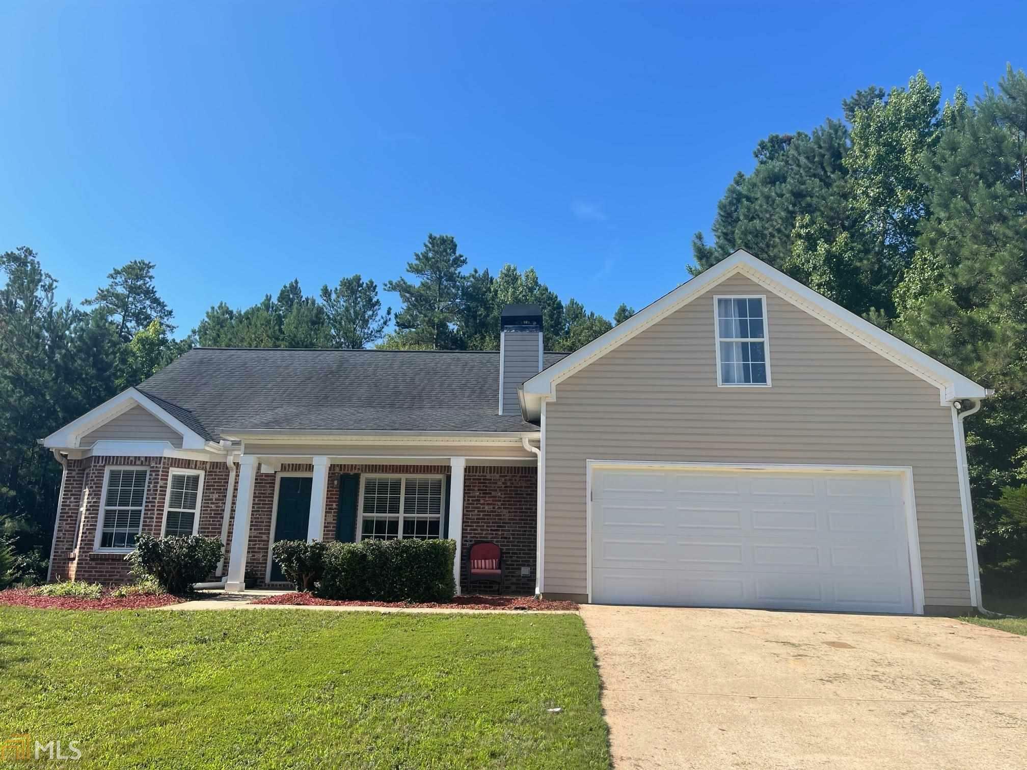 Property Photo: 70 Berkshire Run GA 30016