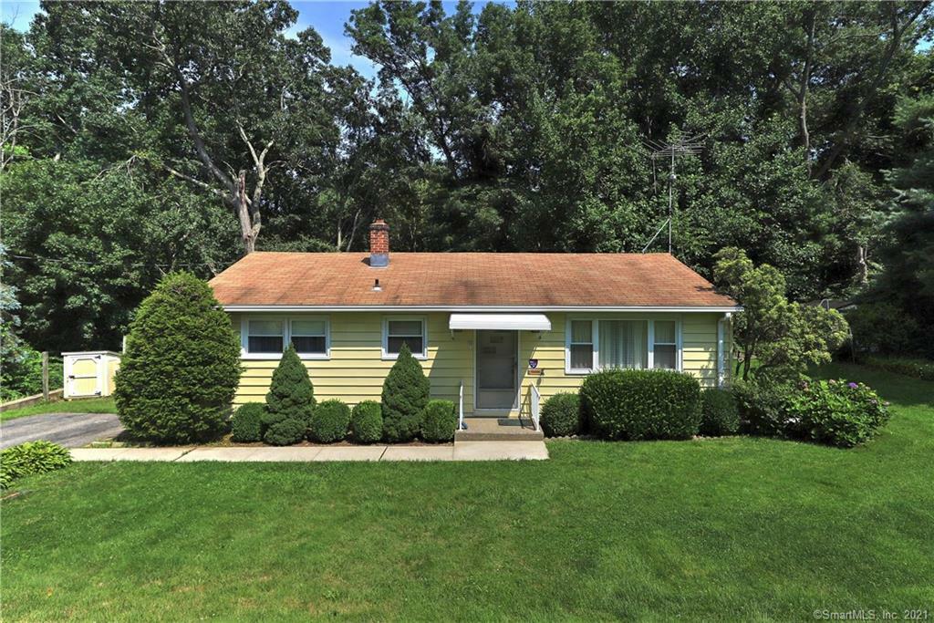 Property Photo:  3 Woodfield Drive  CT 06484 