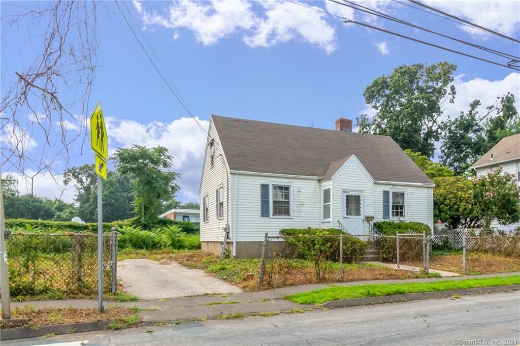 Property Photo:  138 Ruane Street  CT 06824 