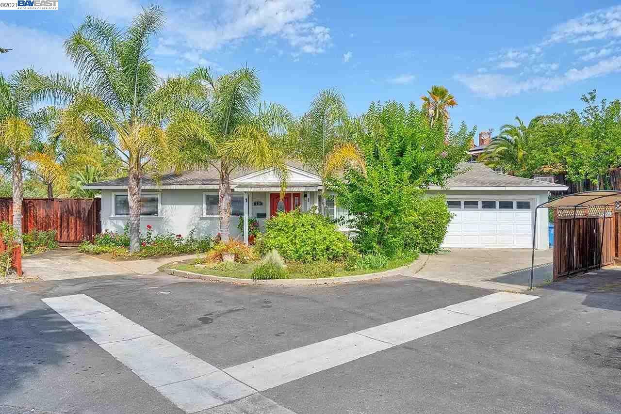 Property Photo:  316 Appian Way  CA 94587 