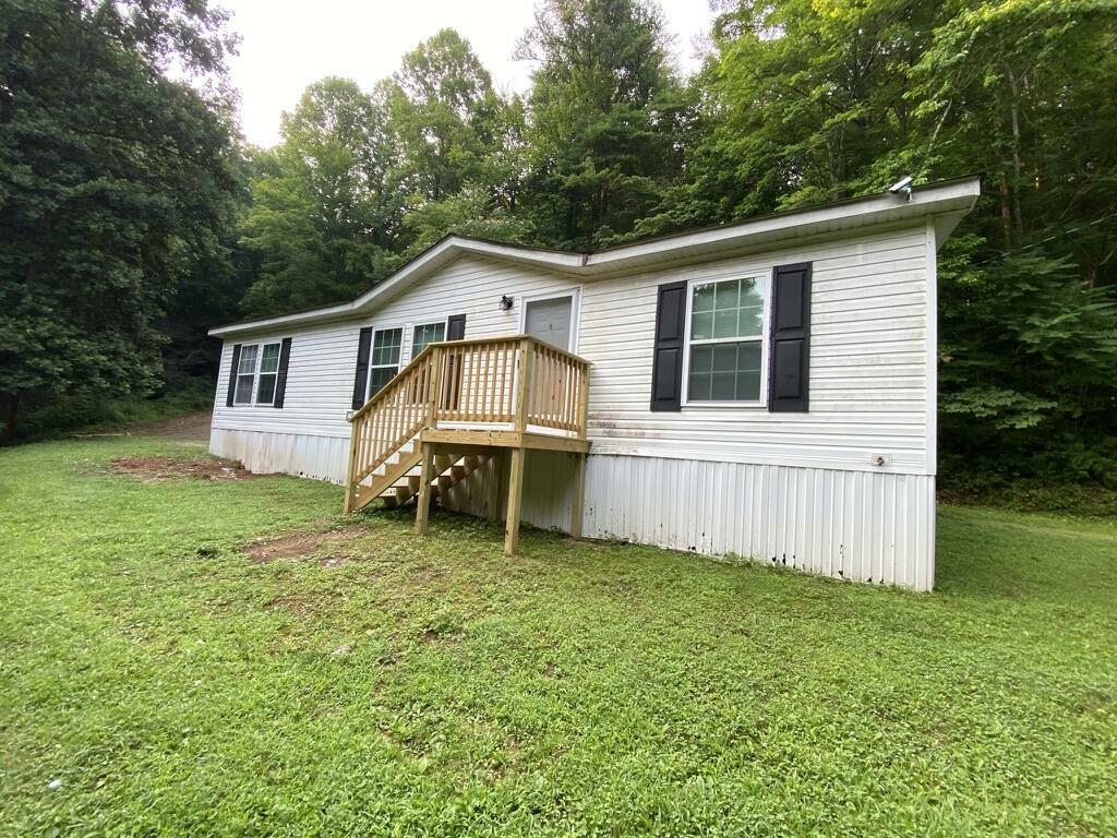 Property Photo:  452 Lake Rd  TN 37714 