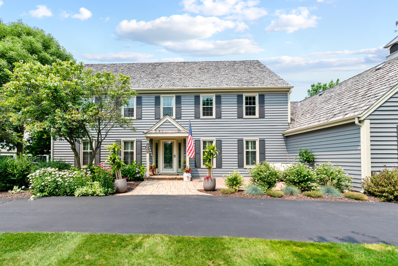 Property Photo: 7200 W Westchester Ct WI 53092