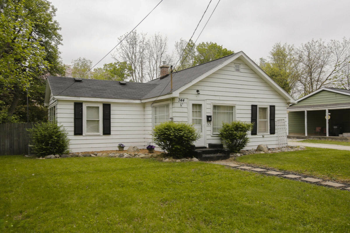 Property Photo:  344 W Morrell  MI 49078 