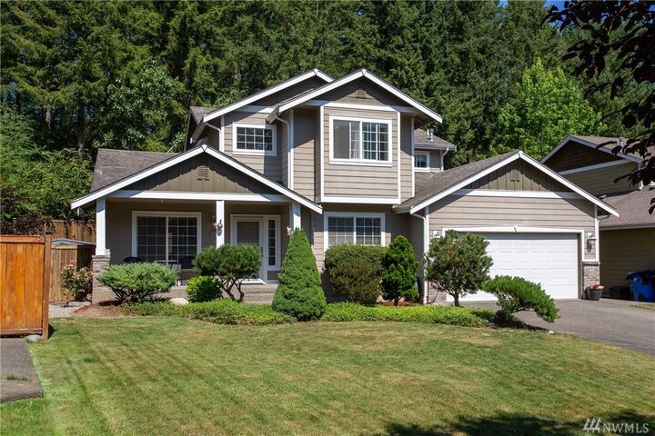 Property Photo: 19012 Silver Creek Ave E WA 98375