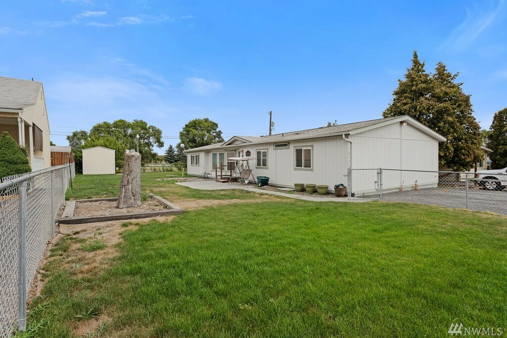 10556 NE Park Dr  Moses Lake WA 98837 photo