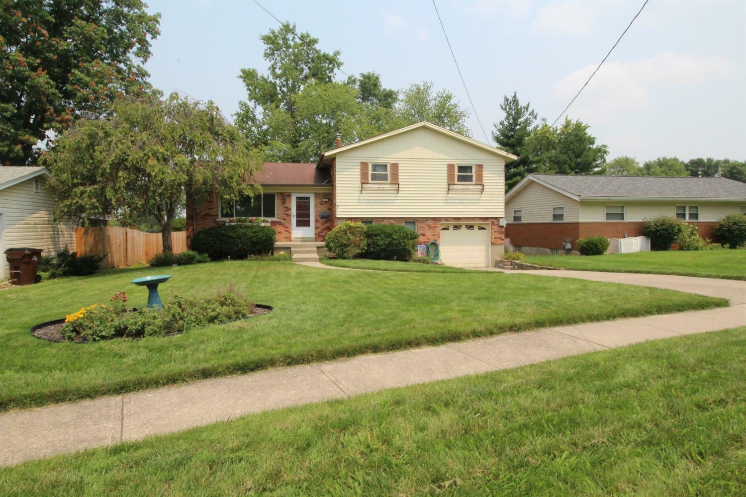 Property Photo:  860 Rosetree Ln  OH 45230 