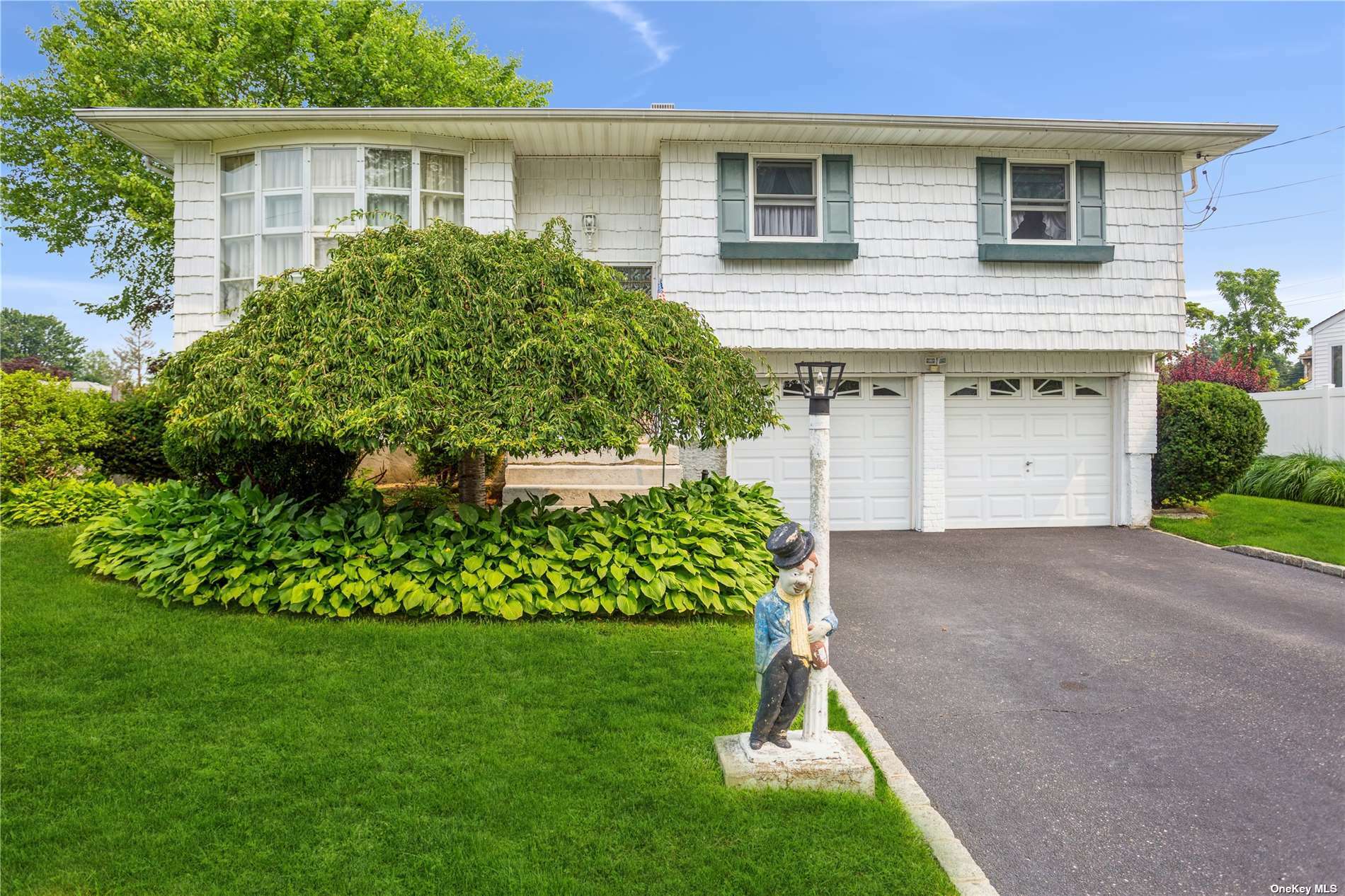 Property Photo: 31 Ehler Street NY 11717