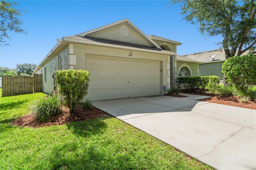 Property Photo: 2712 Buckhorn Preserve Boulevard FL 33596