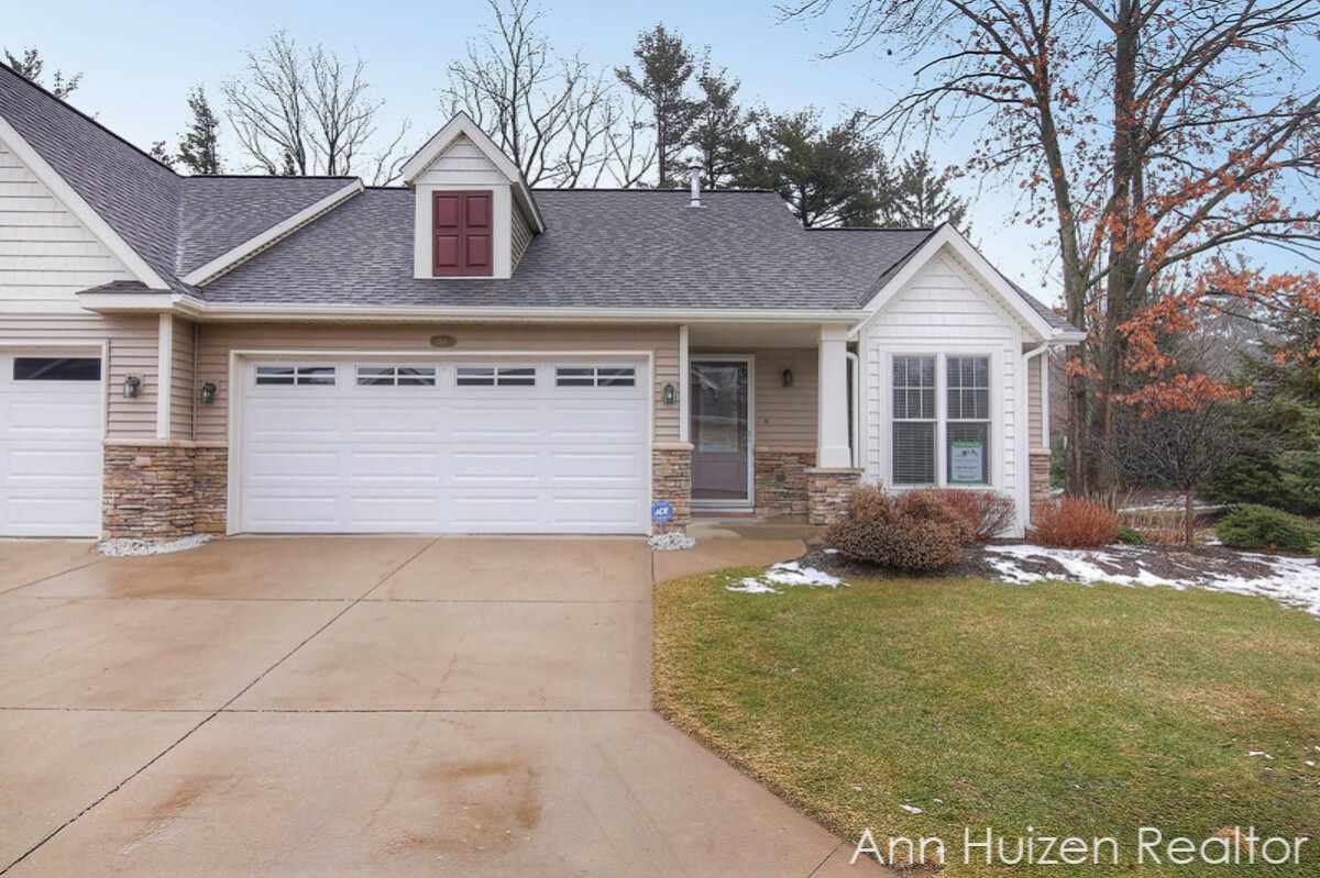 Property Photo:  2416 Nuttall Court  MI 49424 