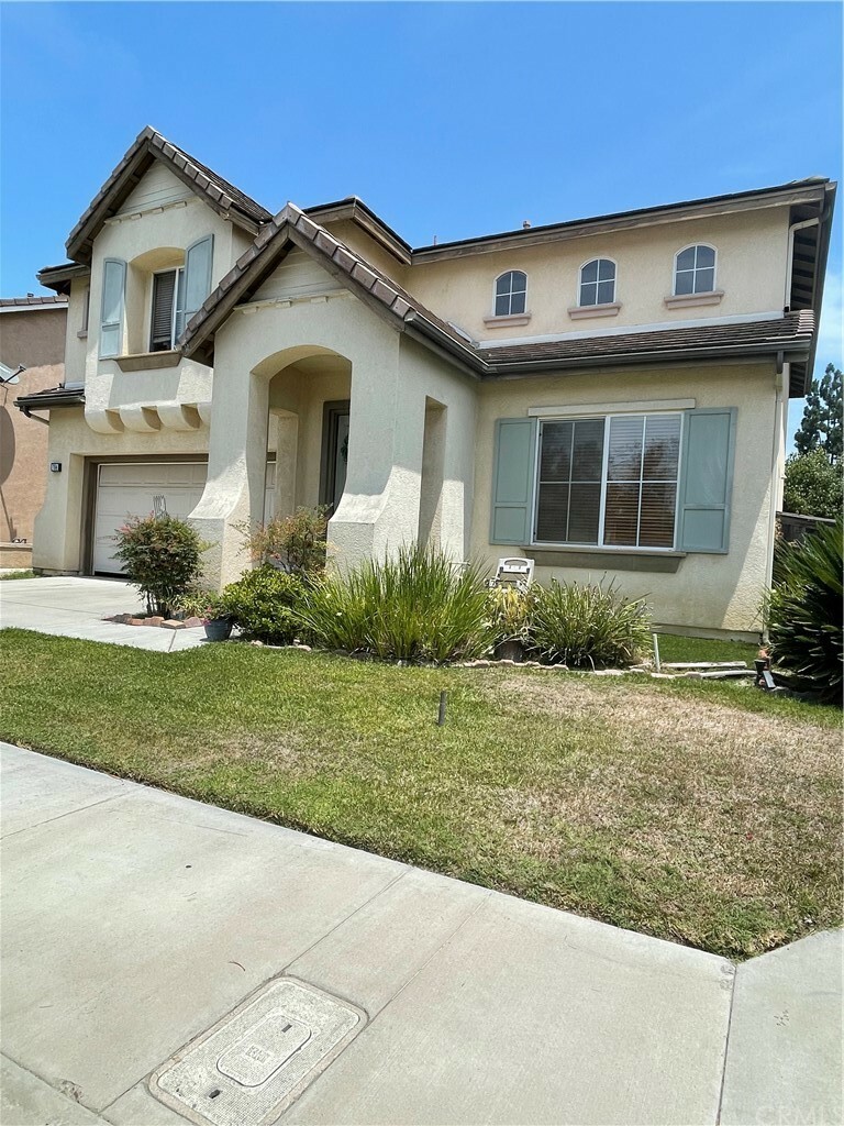 Property Photo:  704 S Lassen Court  CA 92804 