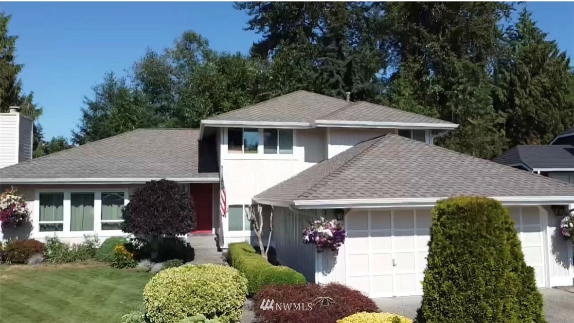 Property Photo:  18225 154th Place SE  WA 98058 