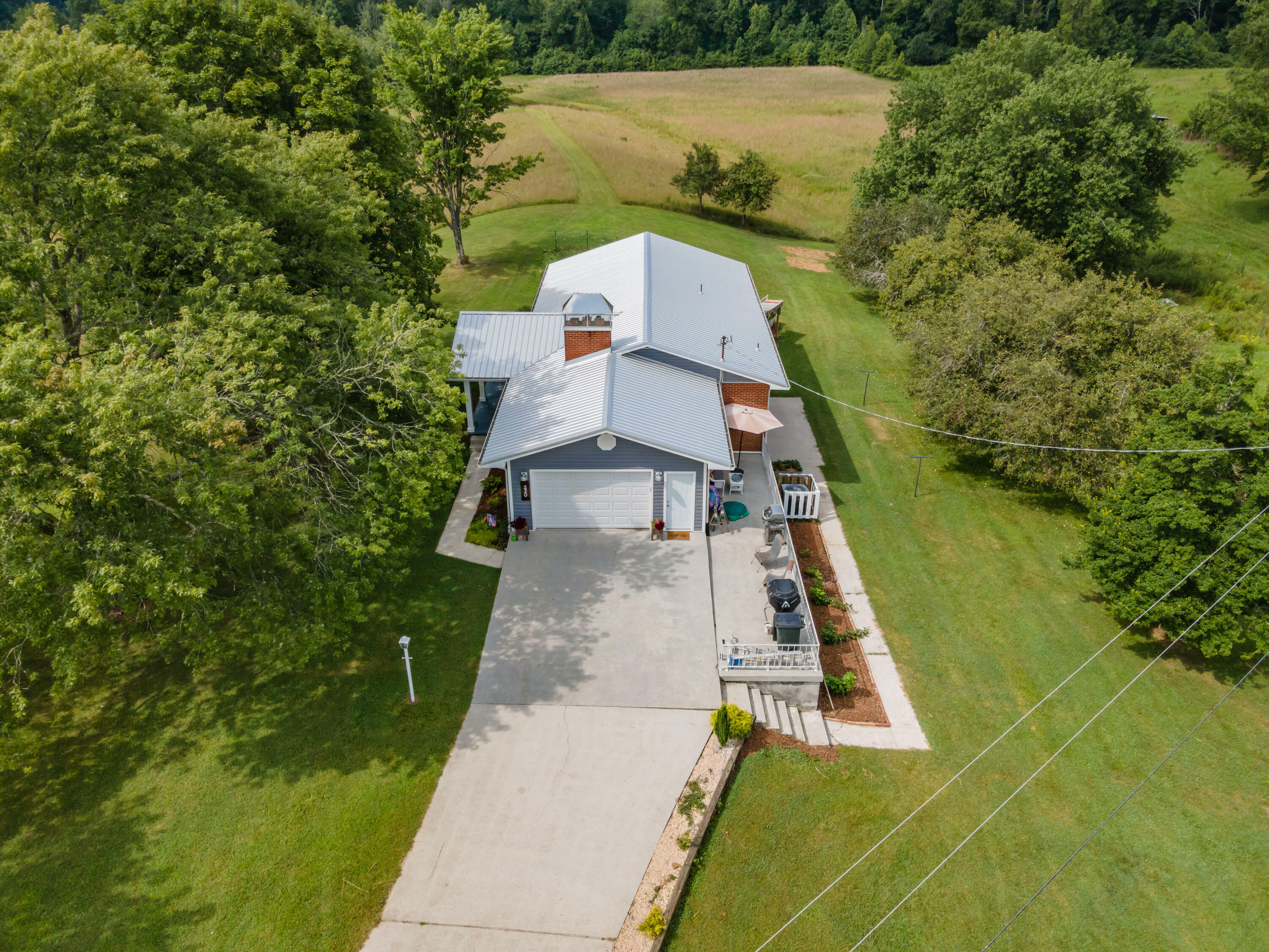 Property Photo:  230 Old Johnston Valley Rd  TN 37763 