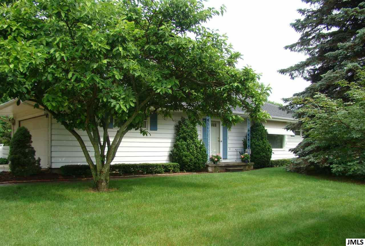 Property Photo:  4231 Huntington Dr  MI 49203 