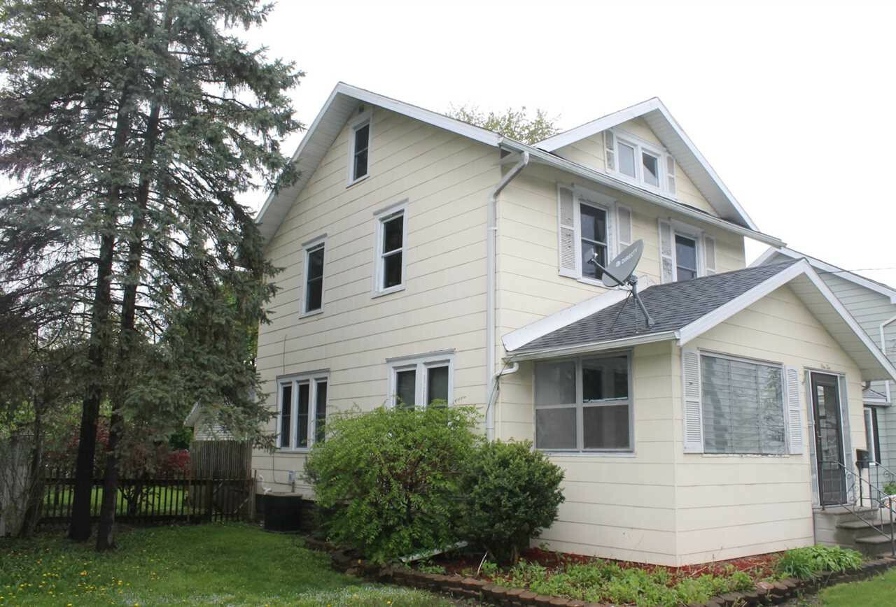 Property Photo:  110 N Durand St  MI 49202 