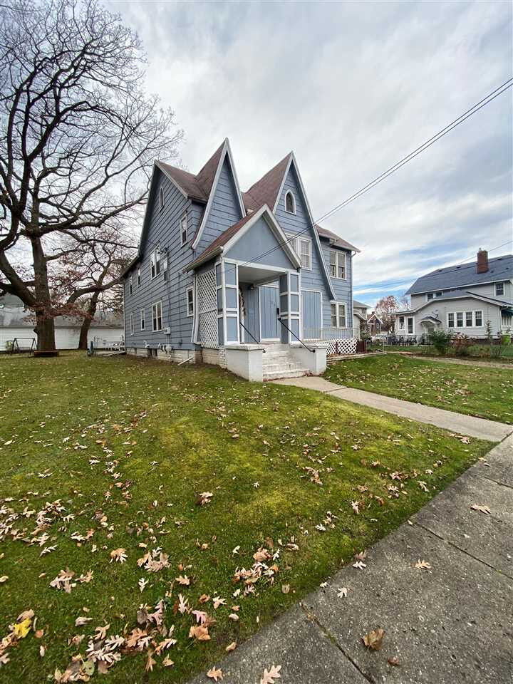 Property Photo:  108 S Bowen St  MI 49203 