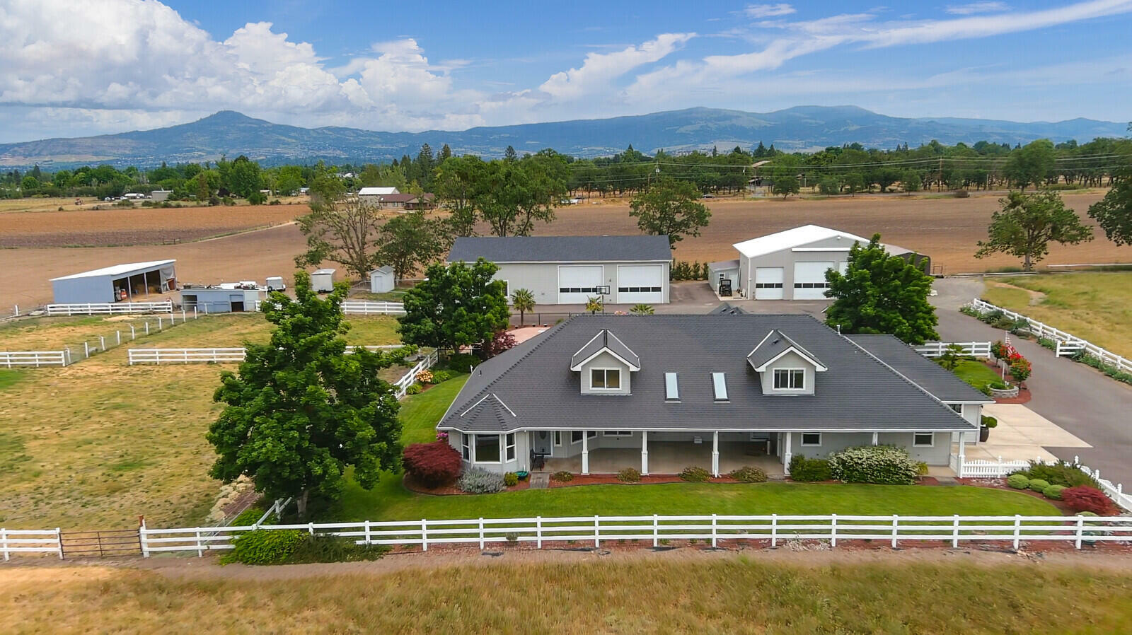 Property Photo:  1173 Casino Road  OR 97501 