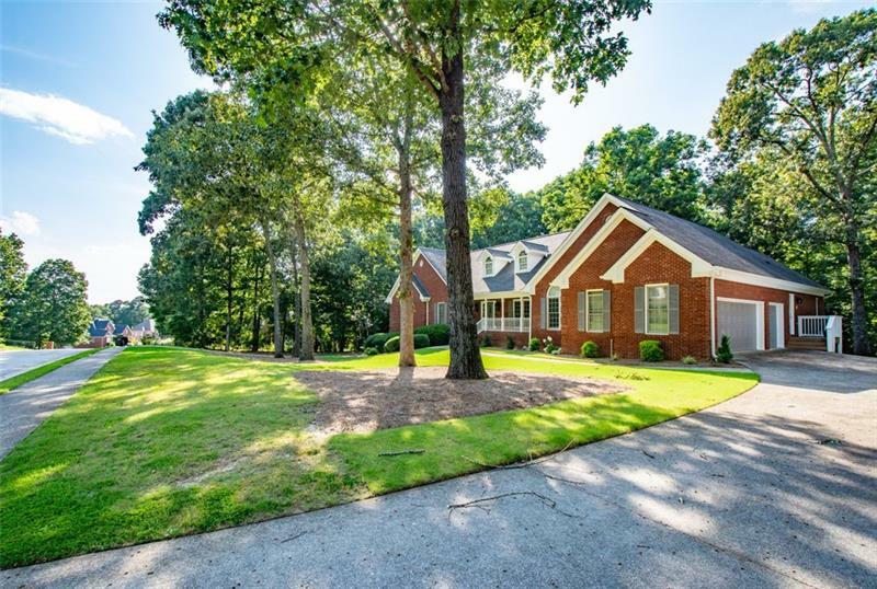 Property Photo: 270 Helens Manor Drive GA 30045