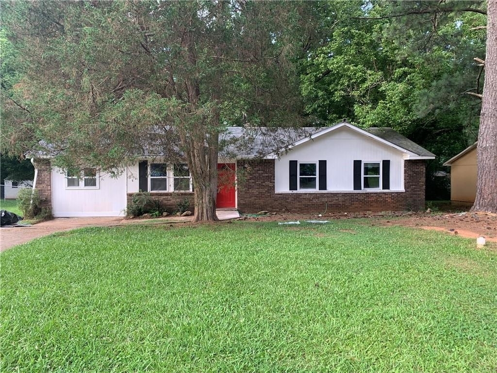Property Photo: 64 Andover Drive GA 30238