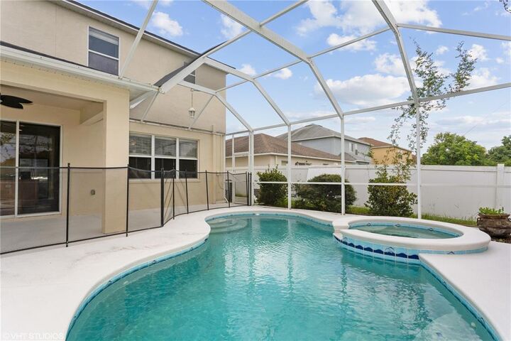 Property Photo:  11055 Golden Silence Drive  FL 33579 