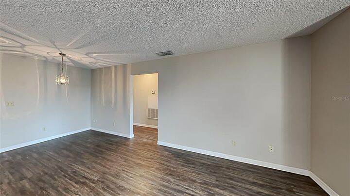 Property Photo:  410 Winter Ridge Boulevard  FL 33881 