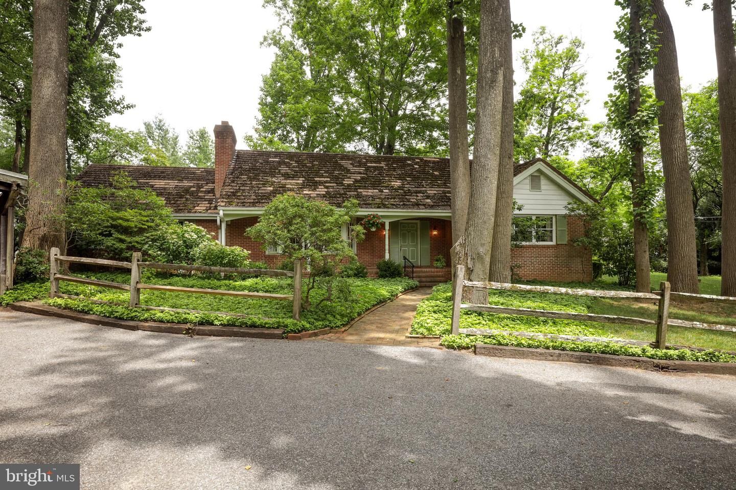 Property Photo:  14 Halcyon Court  MD 21208 