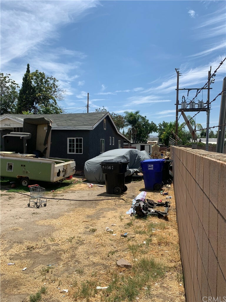 Property Photo: 24661 6th Street CA 92410