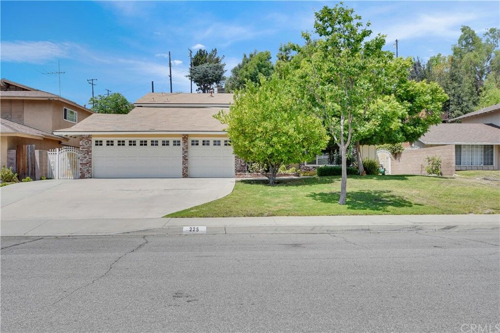 Property Photo:  225 Carbonia Avenue  CA 91789 