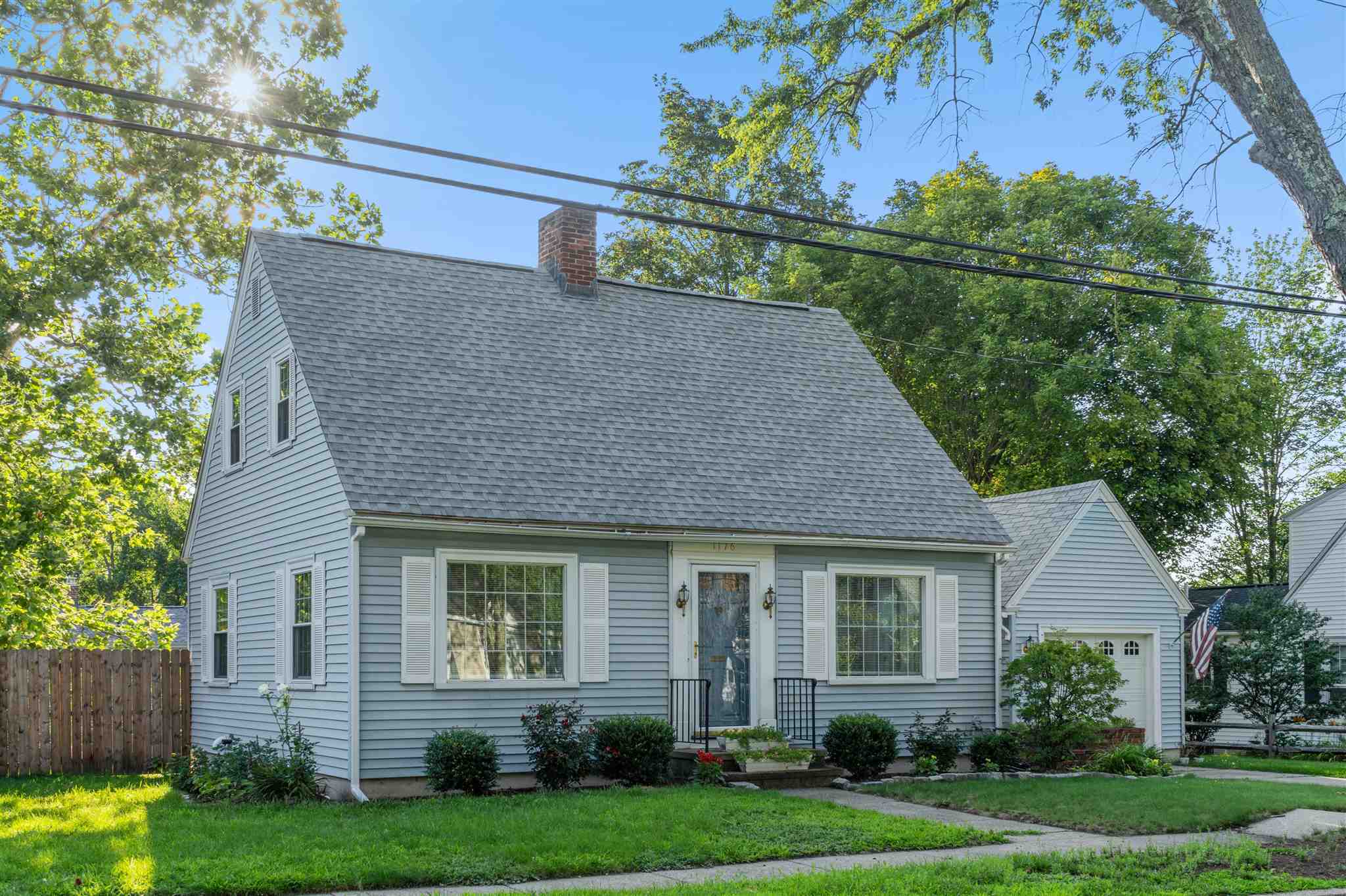 Property Photo:  1176 Hall Street  NH 03104 