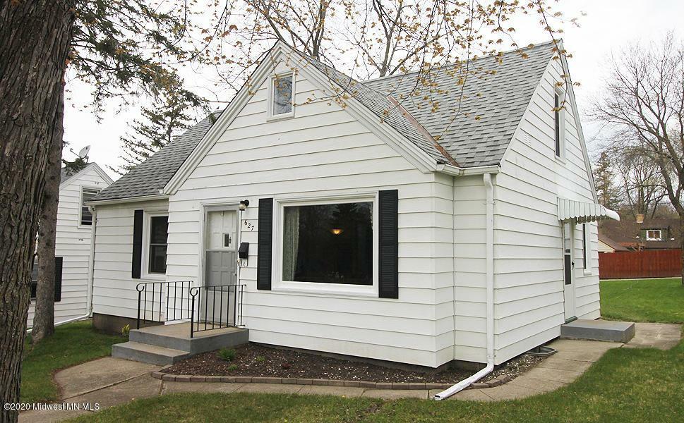 Property Photo:  627 E Summit Avenue  MN 56537 