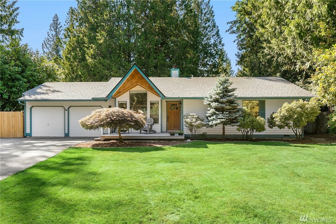 Property Photo:  43812 SE 143rd St  WA 98045 