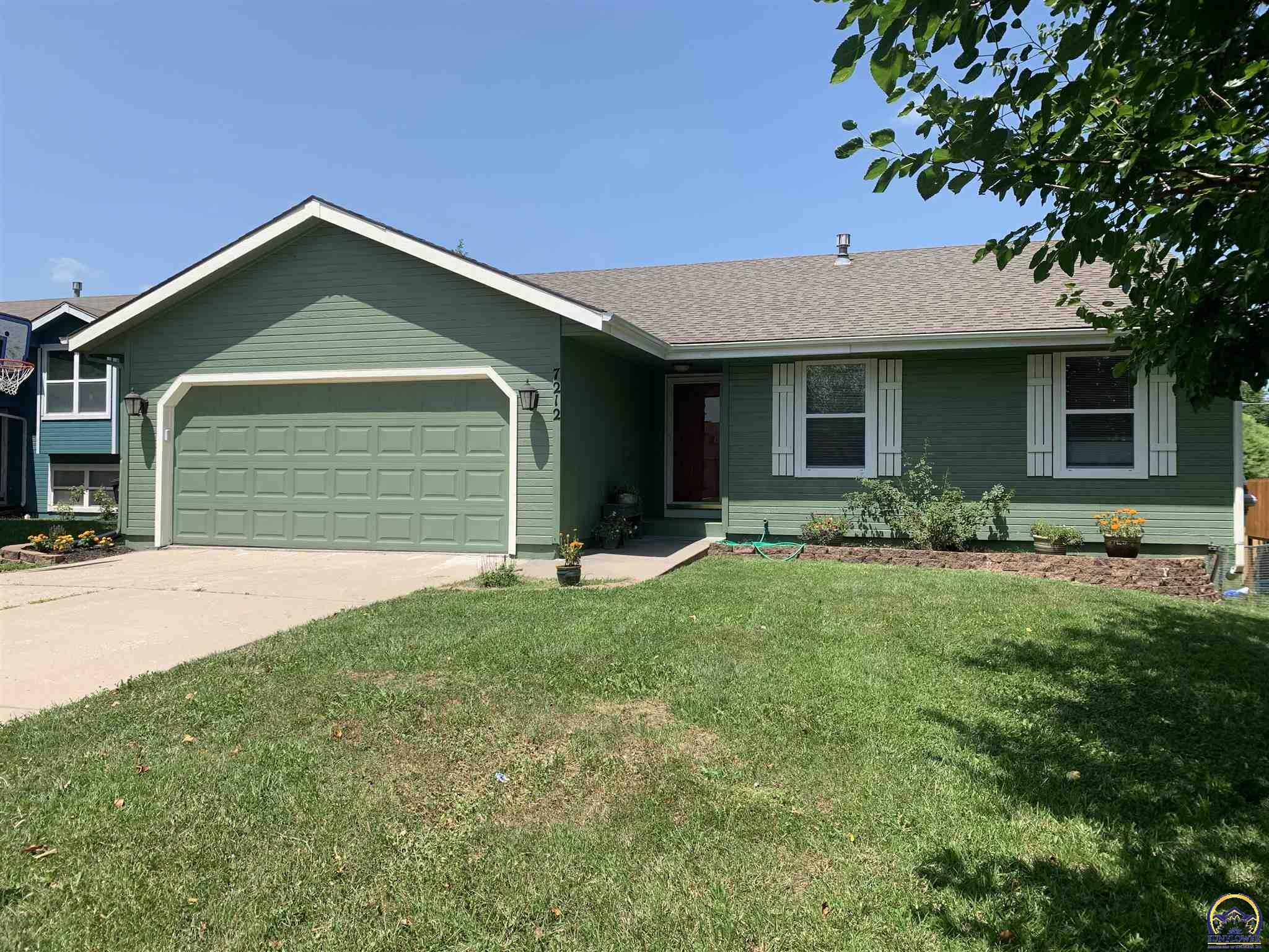 Property Photo: 7212 SW 24th St KS 66614