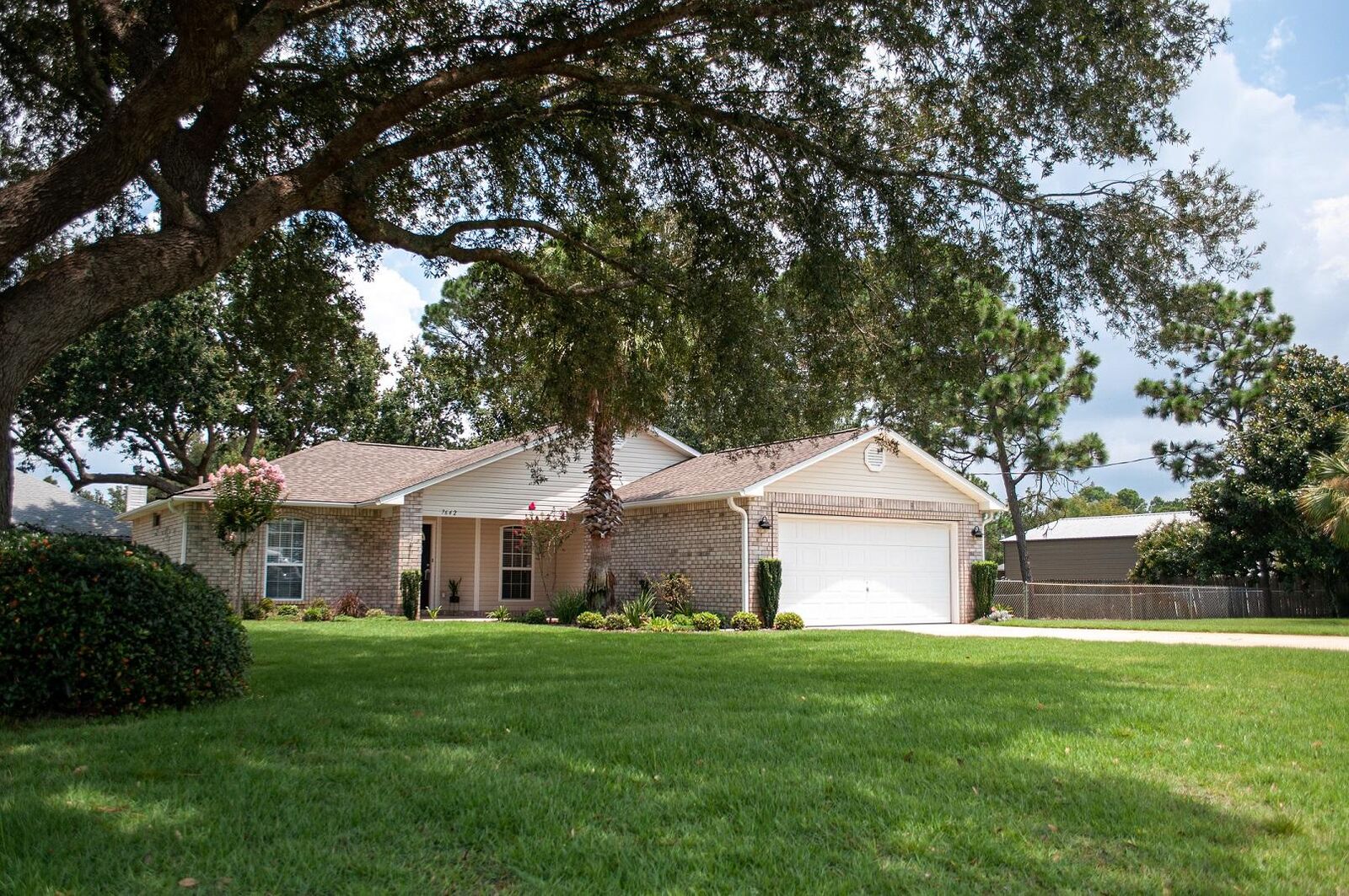 Property Photo: 7642 Sandstone Street FL 32566