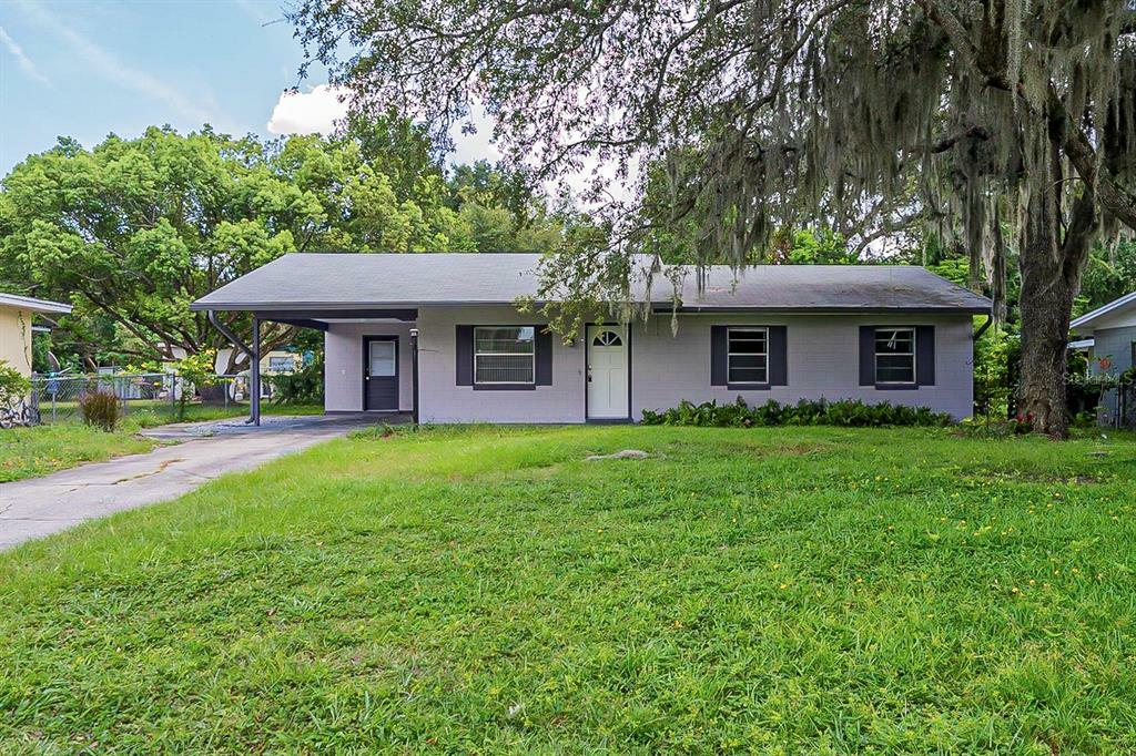 Property Photo:  506 E Hazzard Avenue  FL 32726 