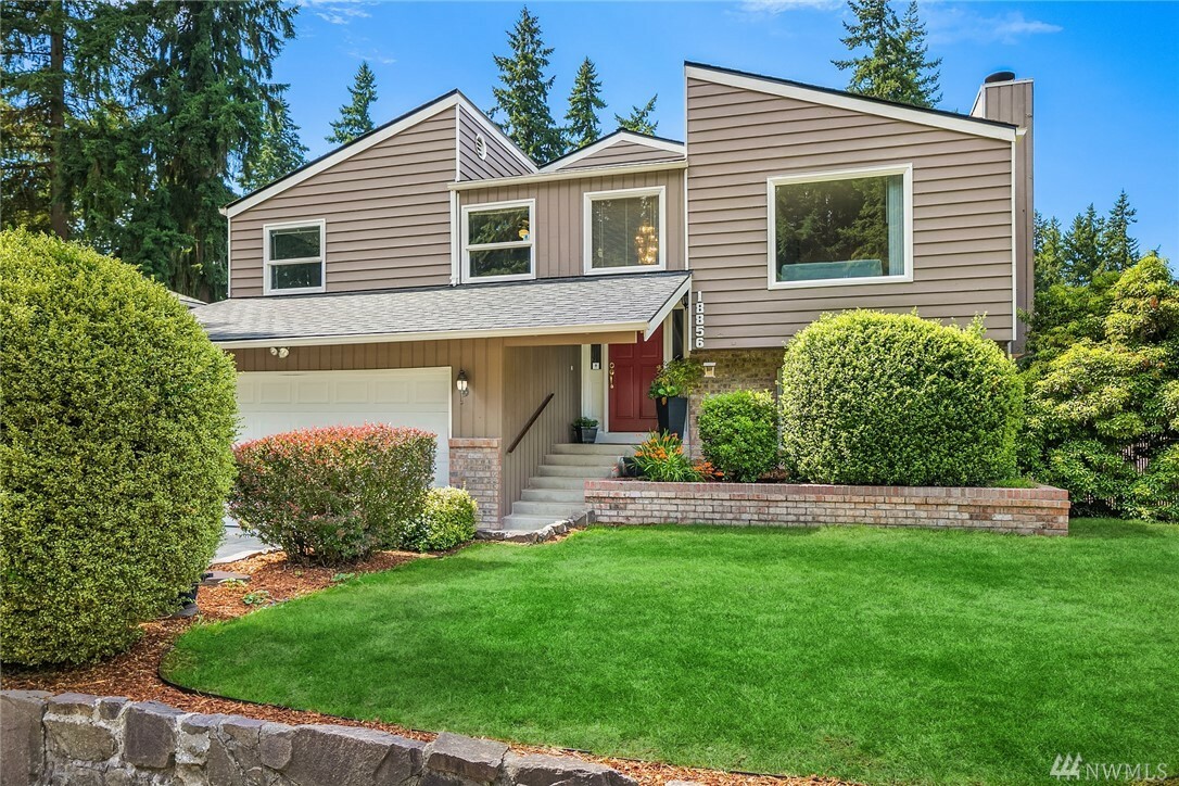 Property Photo:  18856 SE 265th St  WA 98042 