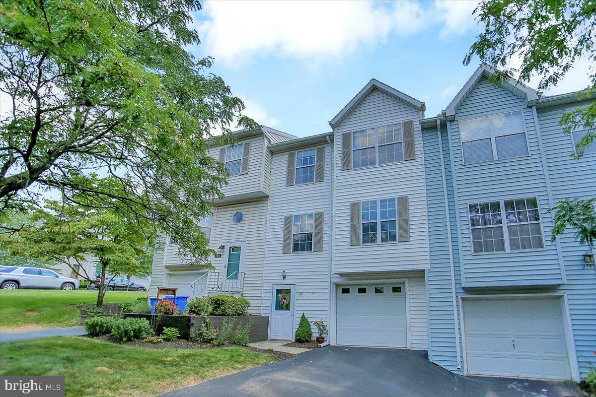Property Photo: 285 Lincoln Avenue PA 17111