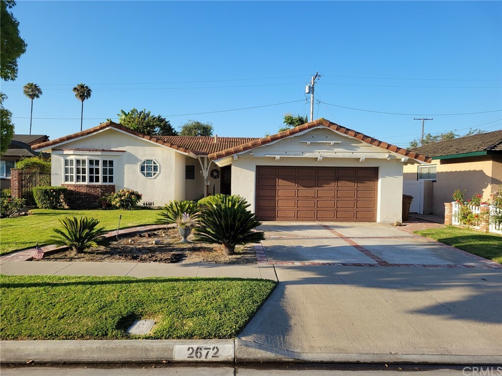 Property Photo:  2672 W Stockton Avenue  CA 92801 