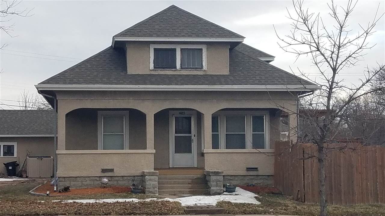 Property Photo: 403 L Street NE 68756