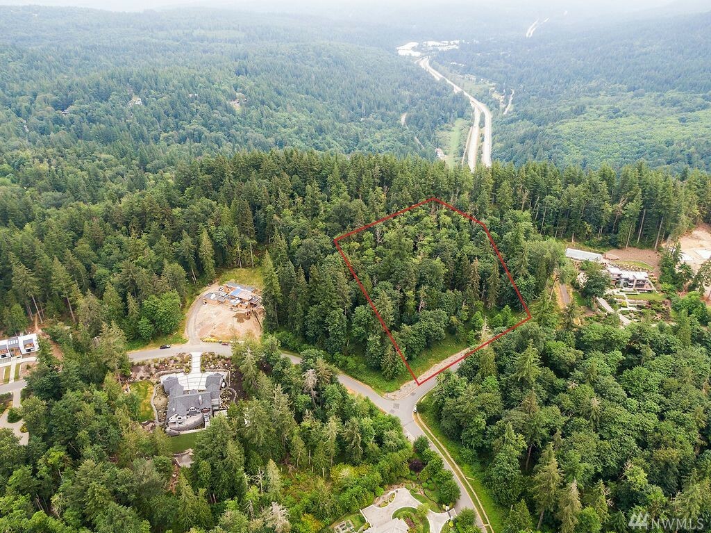 Property Photo:  7034 270th Place SE  WA 98029 