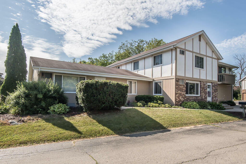 Property Photo: N19w5287 Pierce Ct WI 53012
