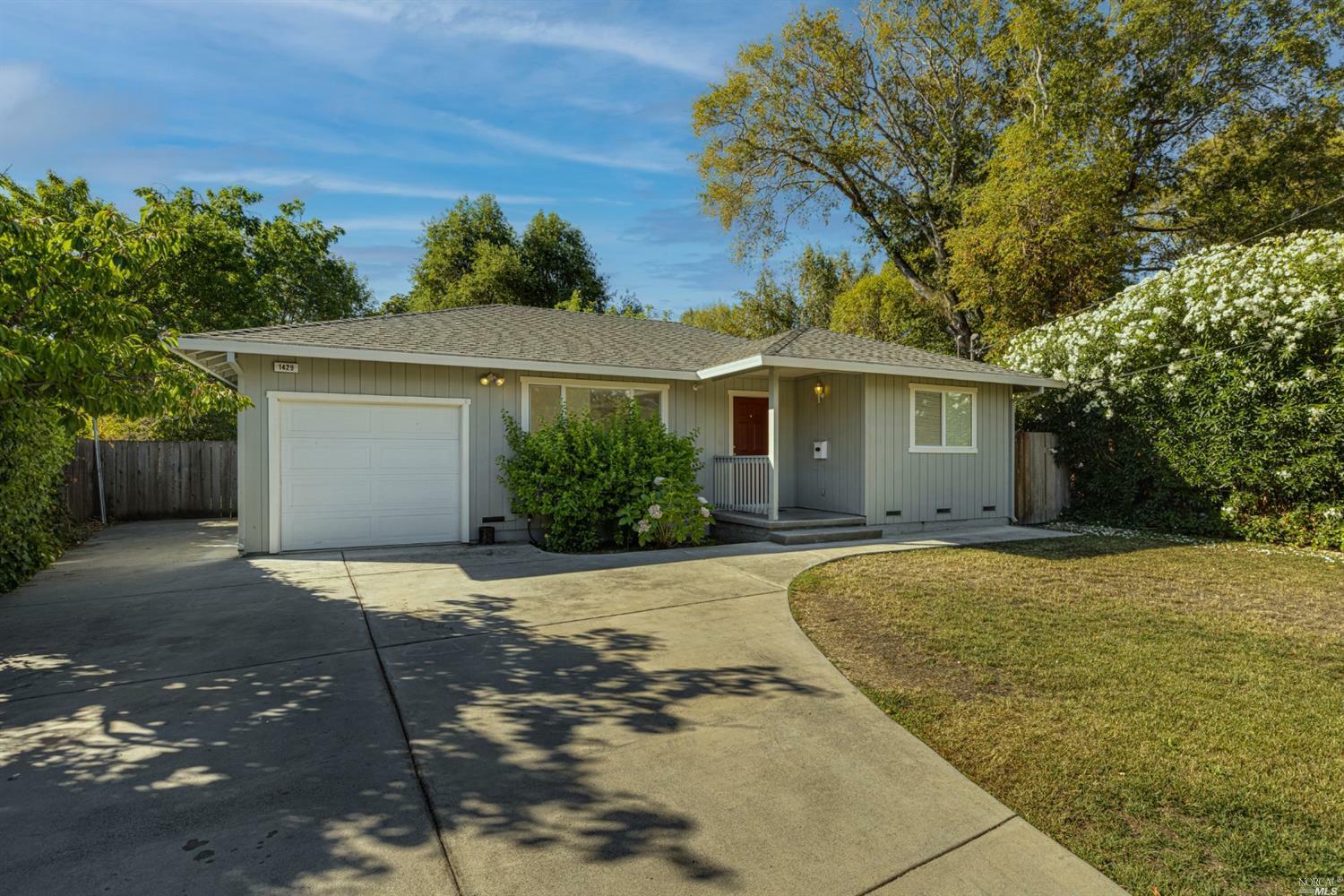 Property Photo:  1429 Park Avenue  CA 94945 