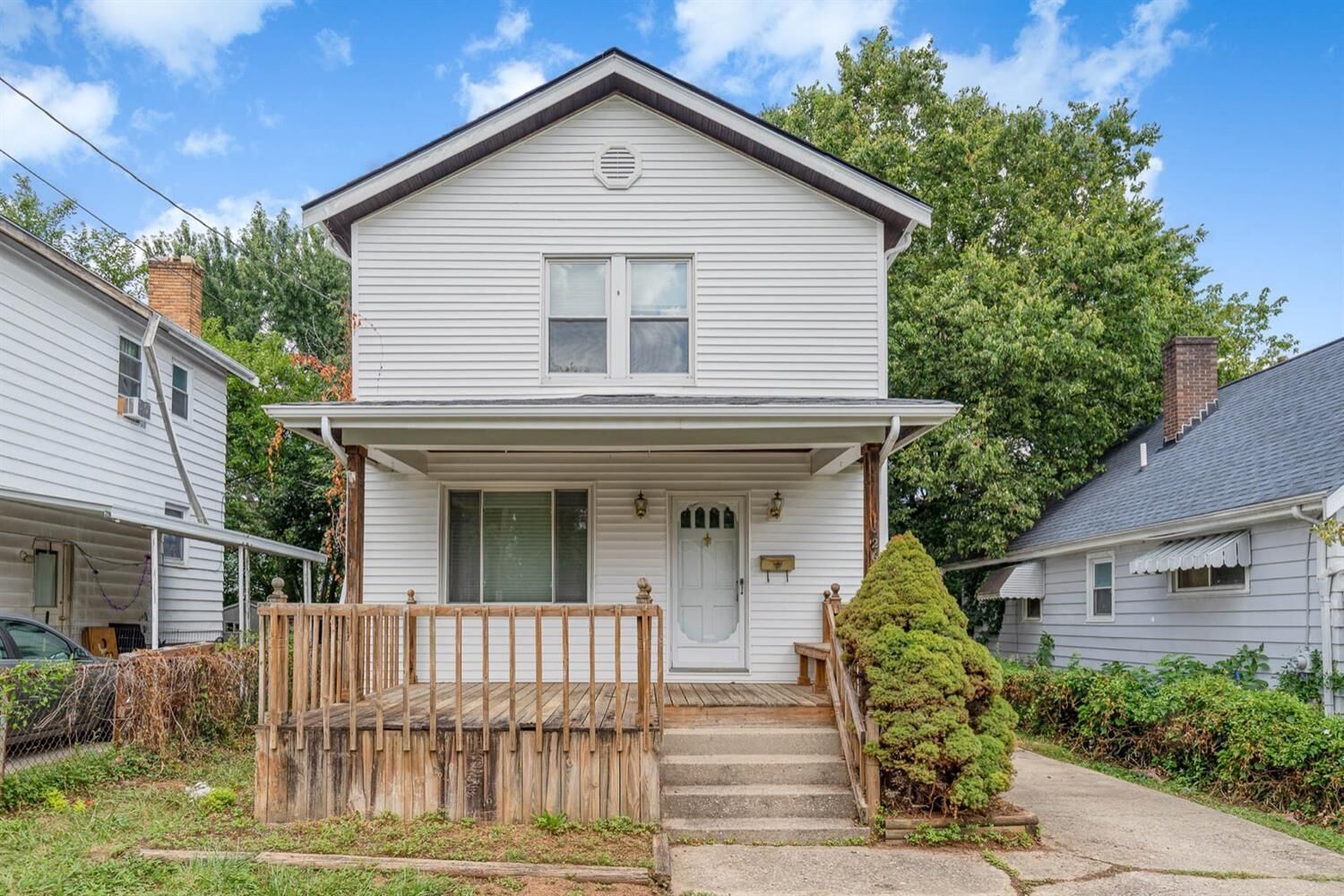 Property Photo:  1926 Waltham Ave  OH 45239 