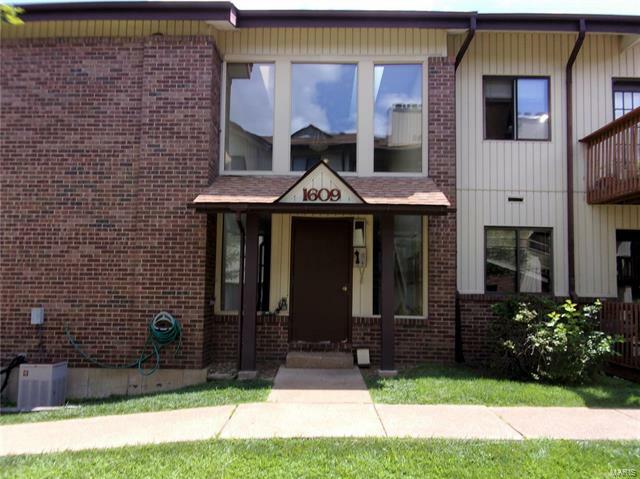 1609 Willow Wren Court 202  Florissant  63033 photo