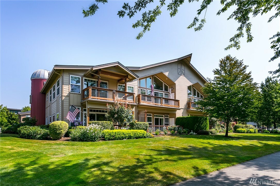 Property Photo:  336 Homestead Blvd 103  WA 98264 