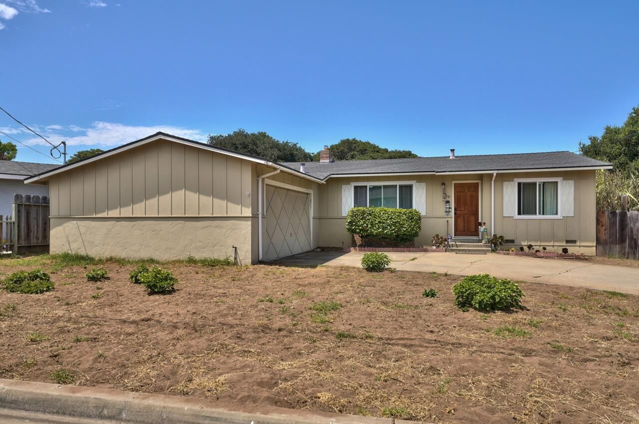 Property Photo: 1137 Suzanne Court CA 93955