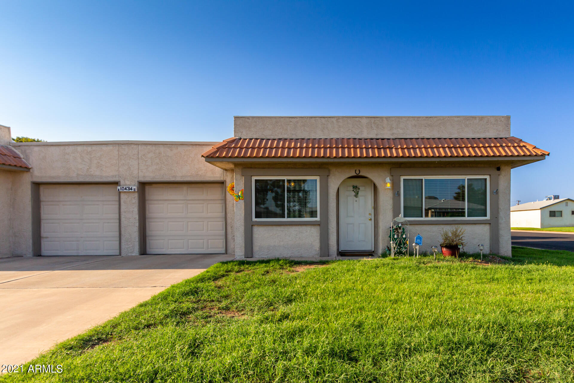 Property Photo:  10434 N 97th Drive B  AZ 85345 