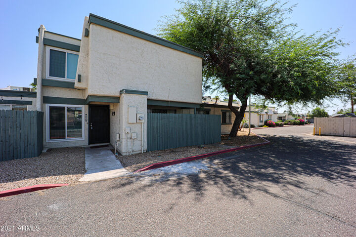 Property Photo:  9062 N 51st Lane  AZ 85302