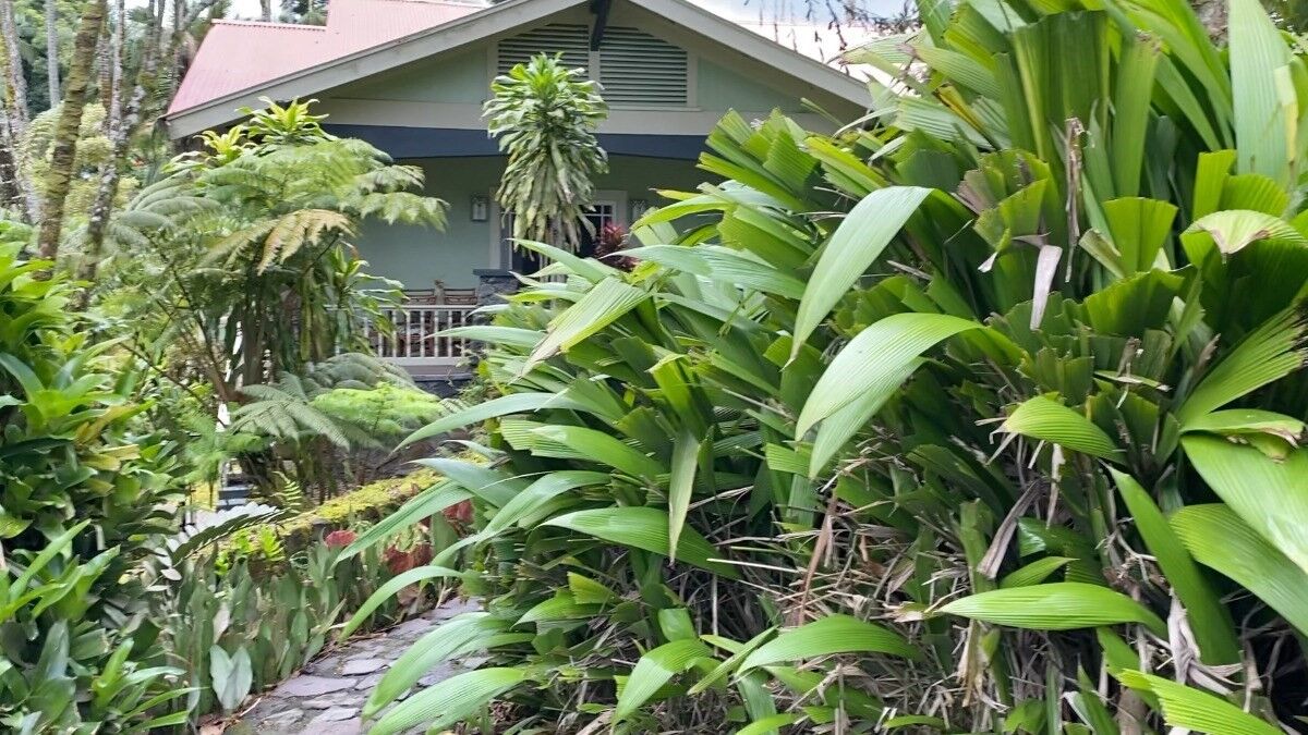 Property Photo:  82 Halaulani Pl  HI 96720 