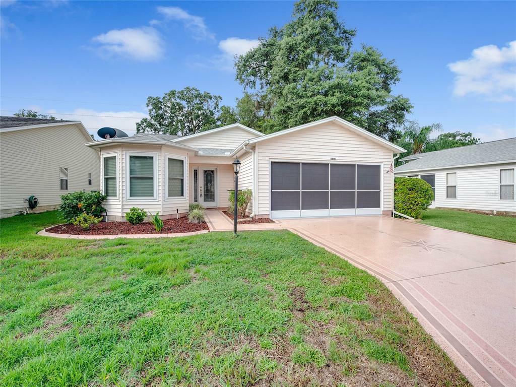 Property Photo:  638 Glen Oaks Drive  FL 34748 